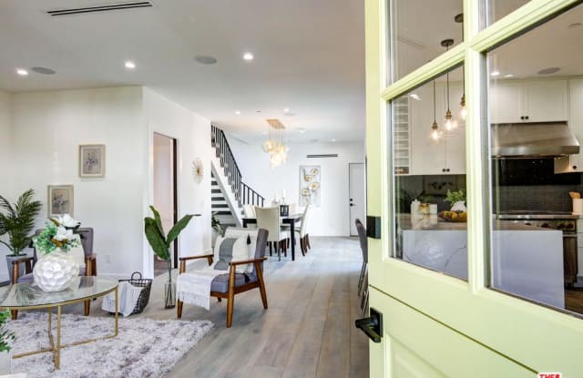 920 SUPERBA Avenue - 920 Superba Avenue, Los Angeles, CA 90291