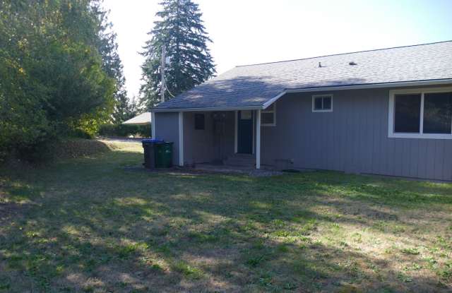 Charming 3 bedroom 1 bath Sheridan Park/Manette Duplex photos photos