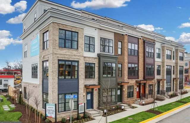 7375 ARLINGTON BOULEVARD - 7375 Arlington Boulevard, West Falls Church, VA 22042