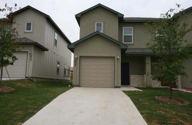 226 Peruna - 226 Peruna Drive, Marble Falls, TX 78654 226 Peruna - 226 Peruna Drive, Marble Falls, TX 78654