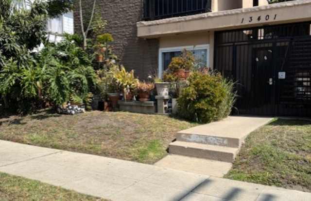 13401 Victory Blvd photos photos