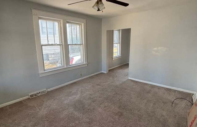 620 E Reynolds photos photos