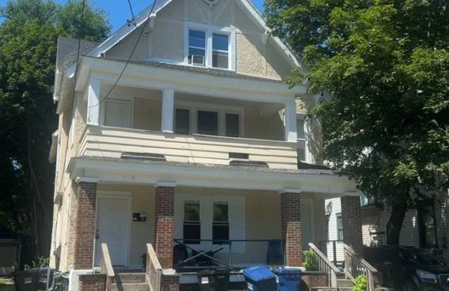 350 West Kennedy Street - 2 Gallery 1