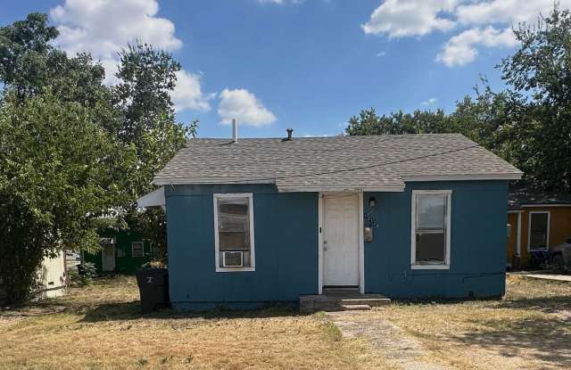 Two bed, one bath in Killeen Gallery 1