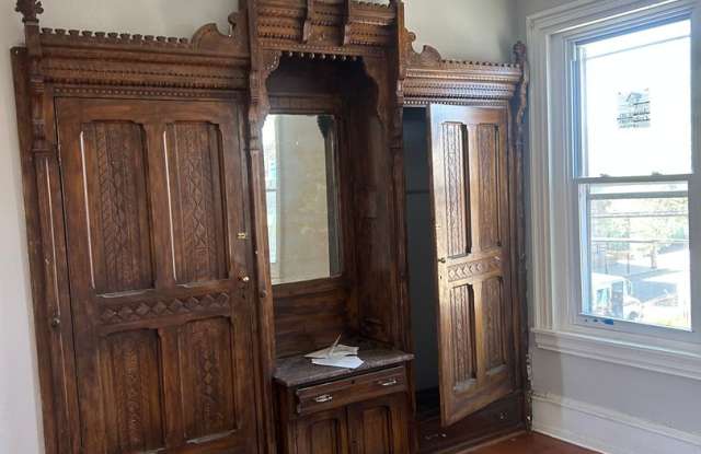 2405 N 17Th st  5BR house 3 Bath  ONLY voucher with PHA photos photos