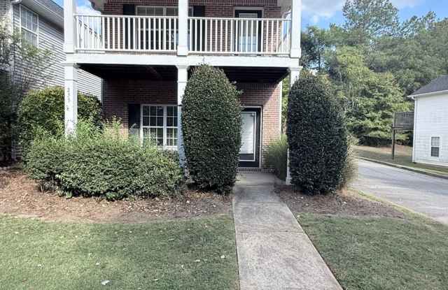 Spacious 3-Bedroom Home Near Barnett Shoals Road Gallery 1
