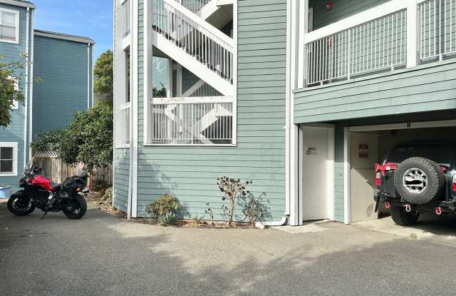 Cozy 2-Bedroom in a fantastic location! Gallery 3
