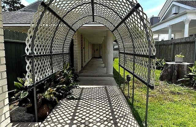 121 RIDGEWAY Drive photos photos