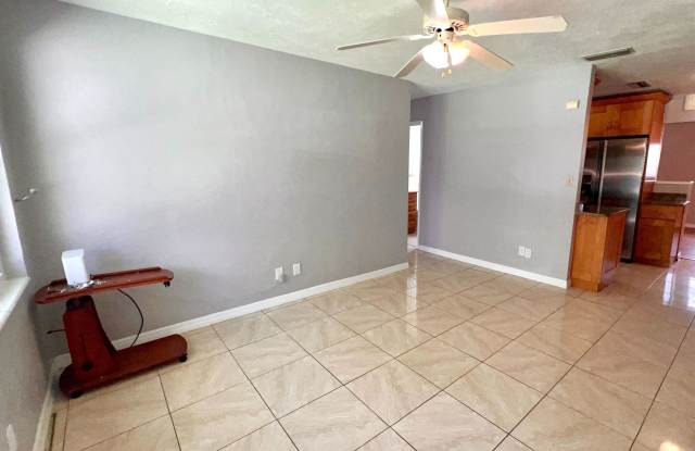 1408 Northwest 19th Avenue - 1408 Northwest 19th Avenue, Ocala, FL 34475