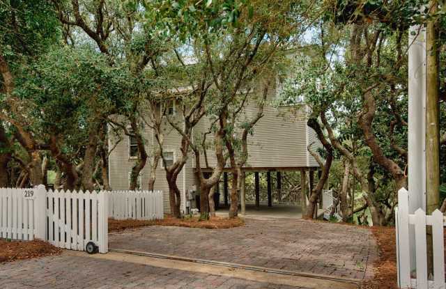 Beach Cottage on the Lake!! photos photos