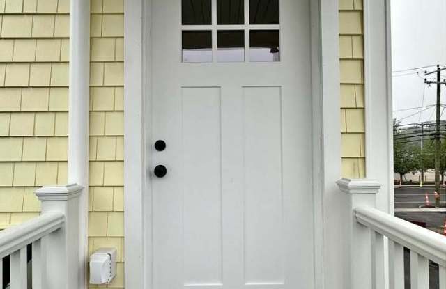 309 Flanders Road unit: 2 photos photos