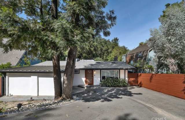 4283 Morro photos photos