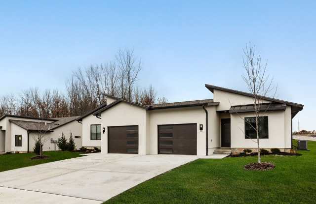 Two Bedroom Twin Villa with Attached 1-Car Garage photos photos