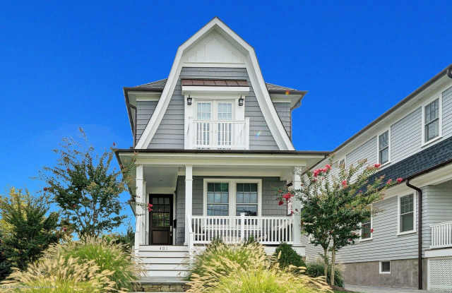 401 Monmouth Avenue photos photos