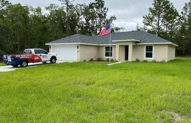 Desirable SW Ocala Neighborhood- 3/2/2 **WON"T LAST** Gallery 3