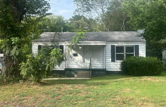 407 W 33rd Street photos photos