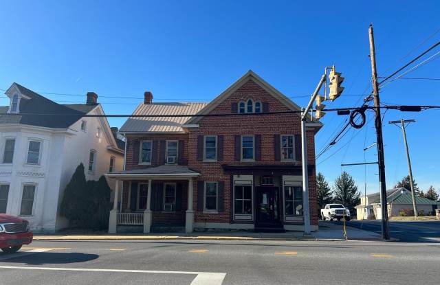 824 N QUEEN Street photos photos