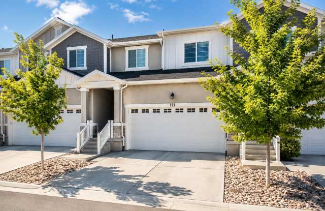 Modern 3-Bed Vineyard Townhome Near UVU with Stunning Amenities! photos photos