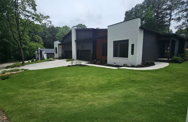 1613 Bruce Circle photos photos