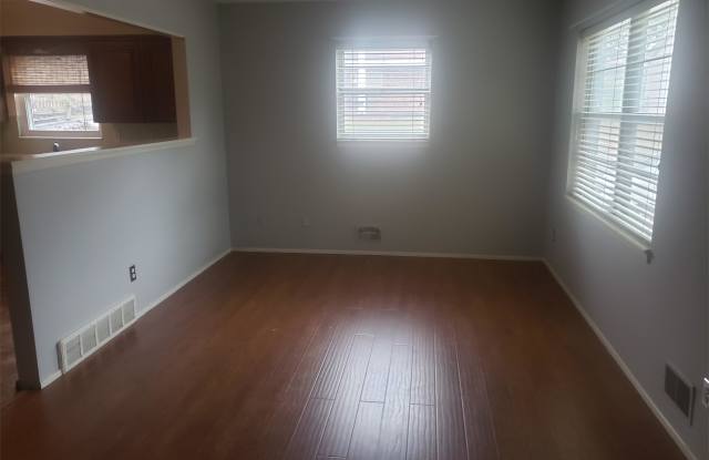 4300 S Canterbury Place #B Gallery 2