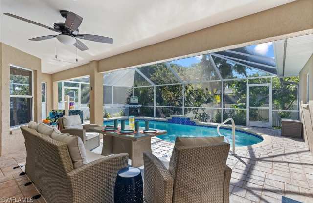 4810 SW 25th Place photos photos
