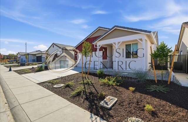 NEW CONSTRUCTION Rental in 55+ Gated Community with SOLAR BATTERY BACKUP! Gallery 4