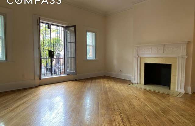 225 West 139th Street - 225 West 139th Street, New York City, NY 10030
