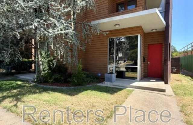 1411 South Rockford Avenue Gallery 1