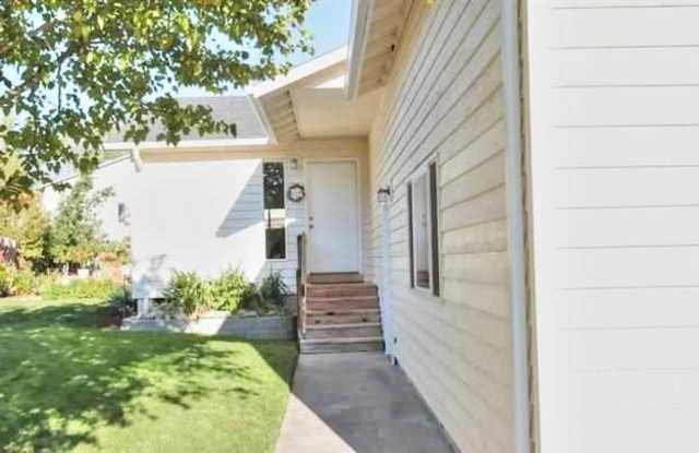 3 Bedroom 2 Bath Pet Friendly Home in Philomath! photos photos