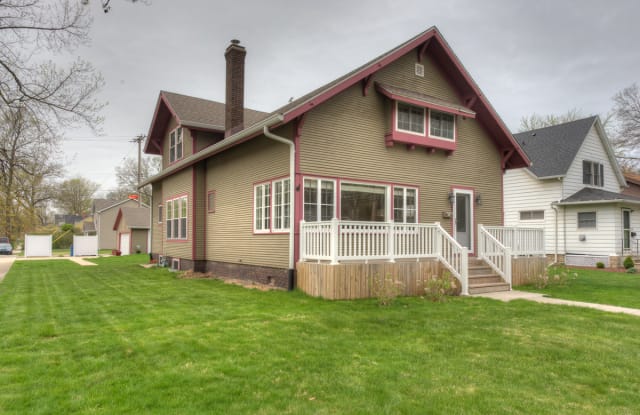 622 S Calumet Rd - 622 South Calumet Road, Chesterton, IN 46304