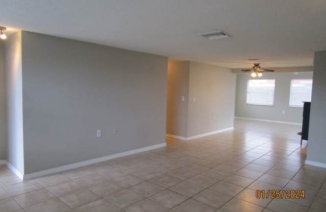 5714 Casino Dr Gallery 4