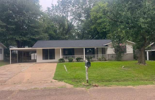 305 Ward Dr photos photos