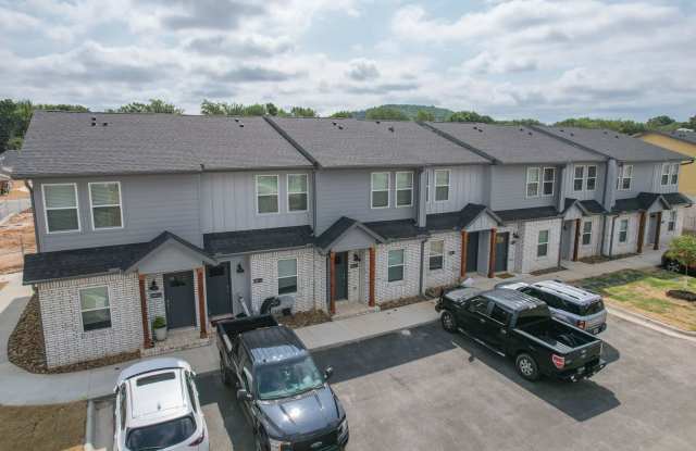 2 bedroom 2.5 bath Home In Fayetteville! photos photos