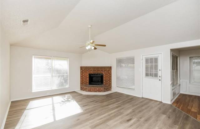8332 Cloverglen Lane Gallery 3