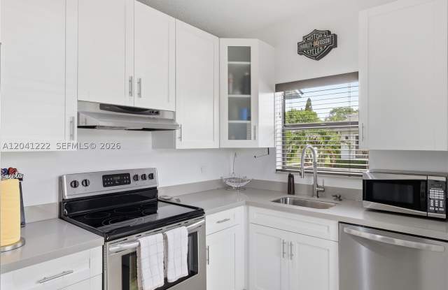 6443 SW 152nd Cir Pl Gallery 3