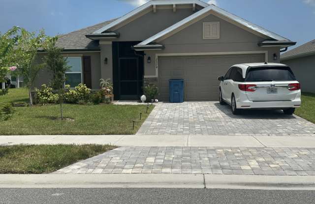 2374 Middlebury Drive Gallery 1