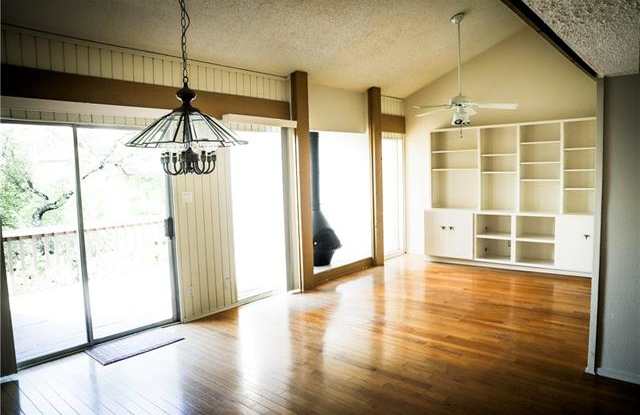 213 Comanche LN Gallery 3