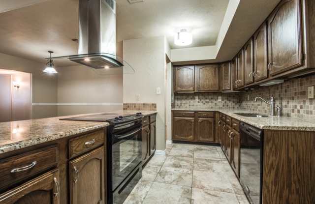 3737 Hackberry Lane Gallery 4