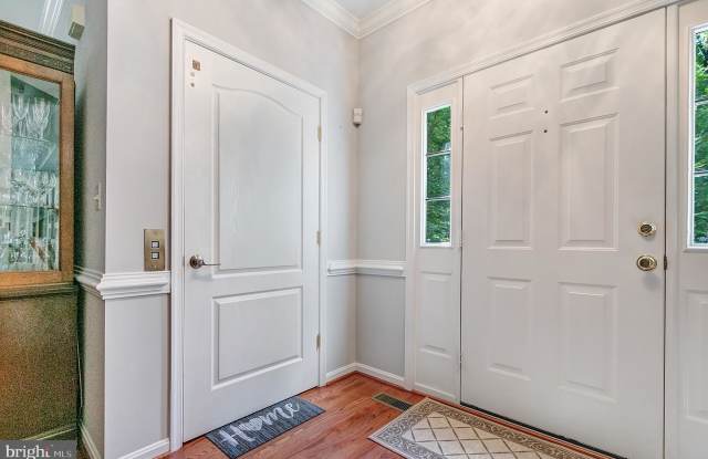 100 SHEPHERDSON LANE NE Gallery 3