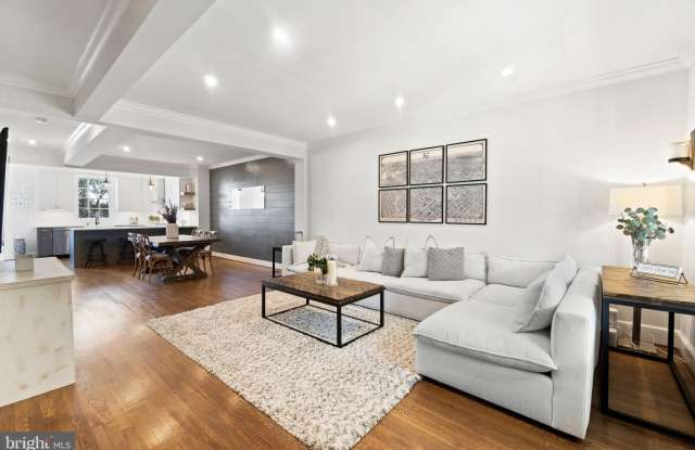 2225 39TH STREET NW Gallery 3