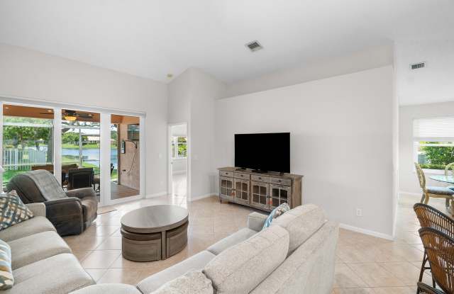 2473 S CORAL TRACE Circle photos photos
