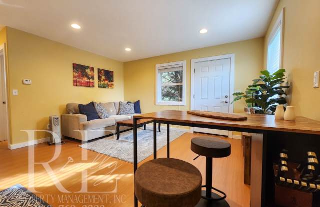 Fully or Partially Furnished, Your Choice! - 21680 Seacrest Avenue Northeast, Indianola, WA 98370