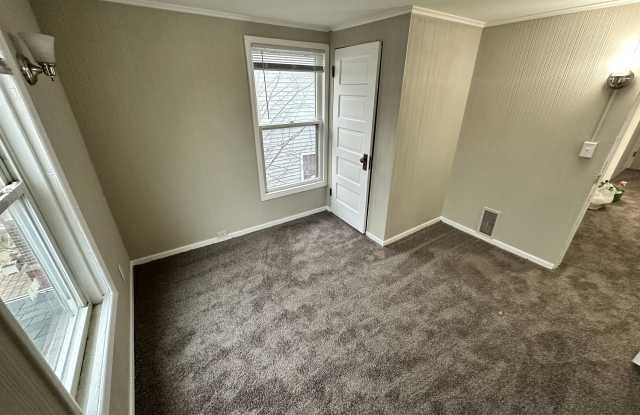 1111 Bluff Street - 1/2 photos photos