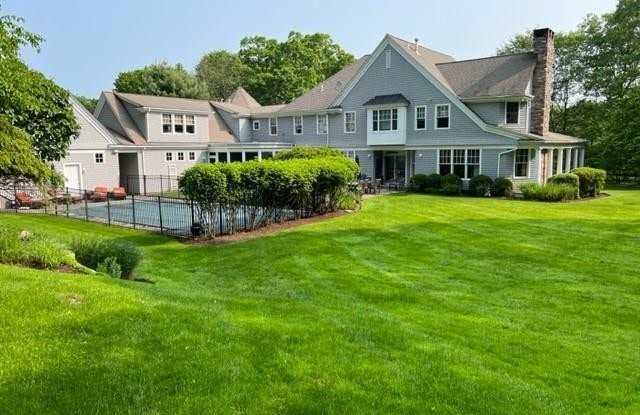 6 Winthrop Hills - 6 Winthrop Hill, Fairfield County, CT 06883