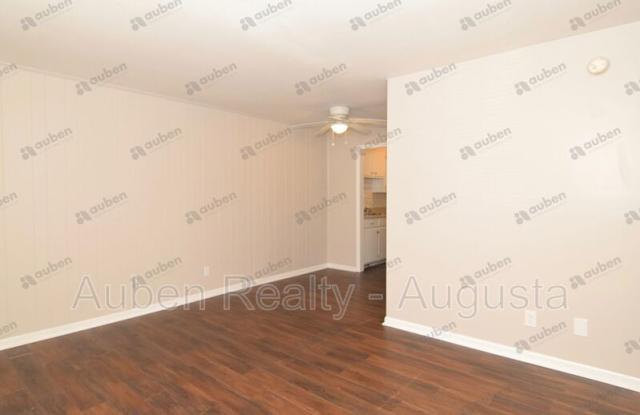 1604 Johns Road Gallery 4