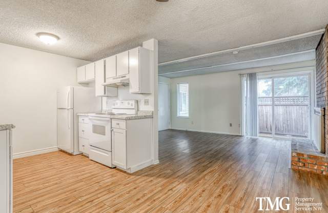 Willow Creek Apartments photos photos