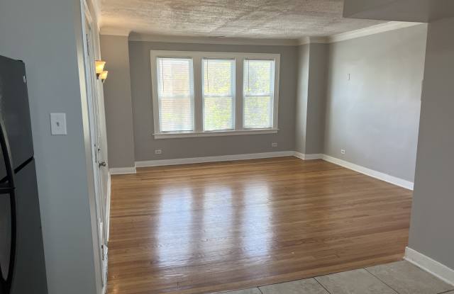 1240 West 90th Street2W Gallery 3
