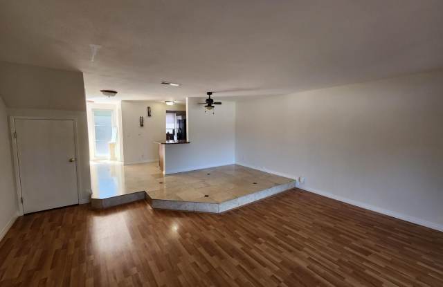 Rancho Niguel: 2 Bedroom 2.5 Bath Attached Townhouse, photos photos Rancho Niguel: 2 Bedroom 2.5 Bath Attached Townhouse, photos photos