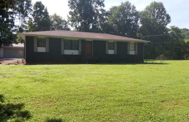 Hard to Find Rancher! - 116 Culver Road, Oak Ridge, TN 37830