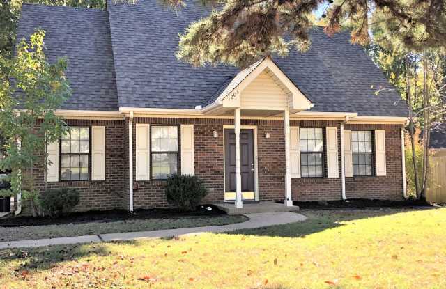 For Rent – 1203 Golfcourse Drive, Jonesboro, AR 72404 - 1203 Golf Course Drive, Jonesboro, AR 72404